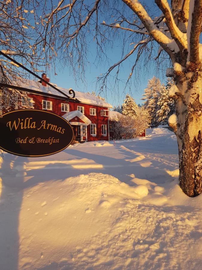 Bed & Breakfast Willa Armas Overtornea Exterior photo